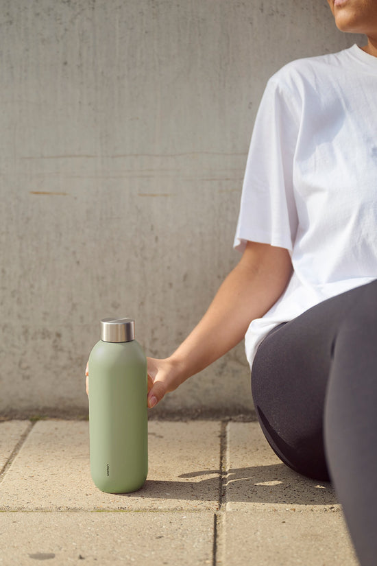 Stelton 355 28 Keep Cool Soft Fern Green Lifestyle